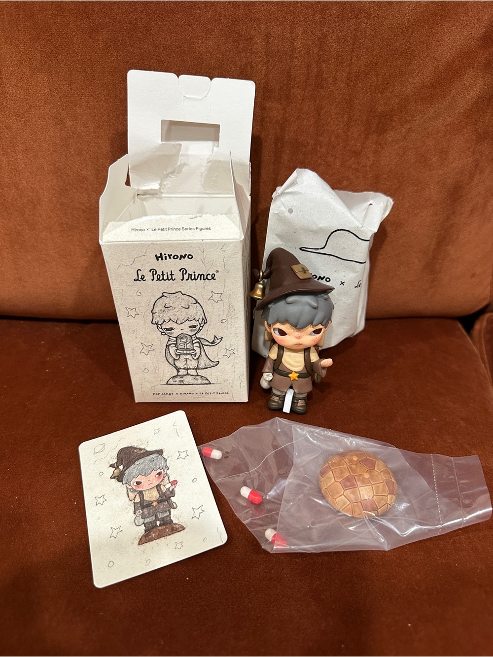 Hirono × Le Petit Prince Series Figures The Merchant